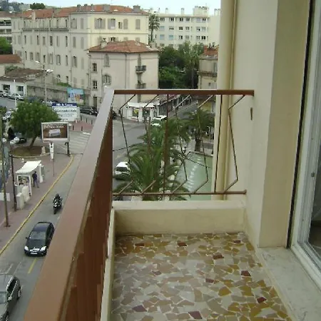 Boite D'amour * Cannes