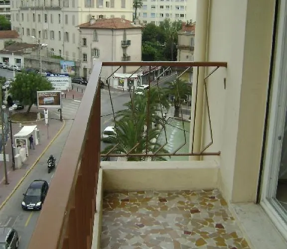 Boite D'amour * Cannes