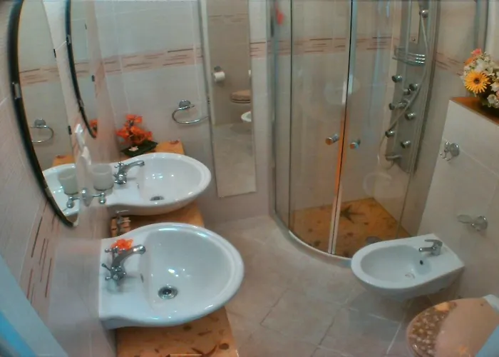 Boite D'amour Канны